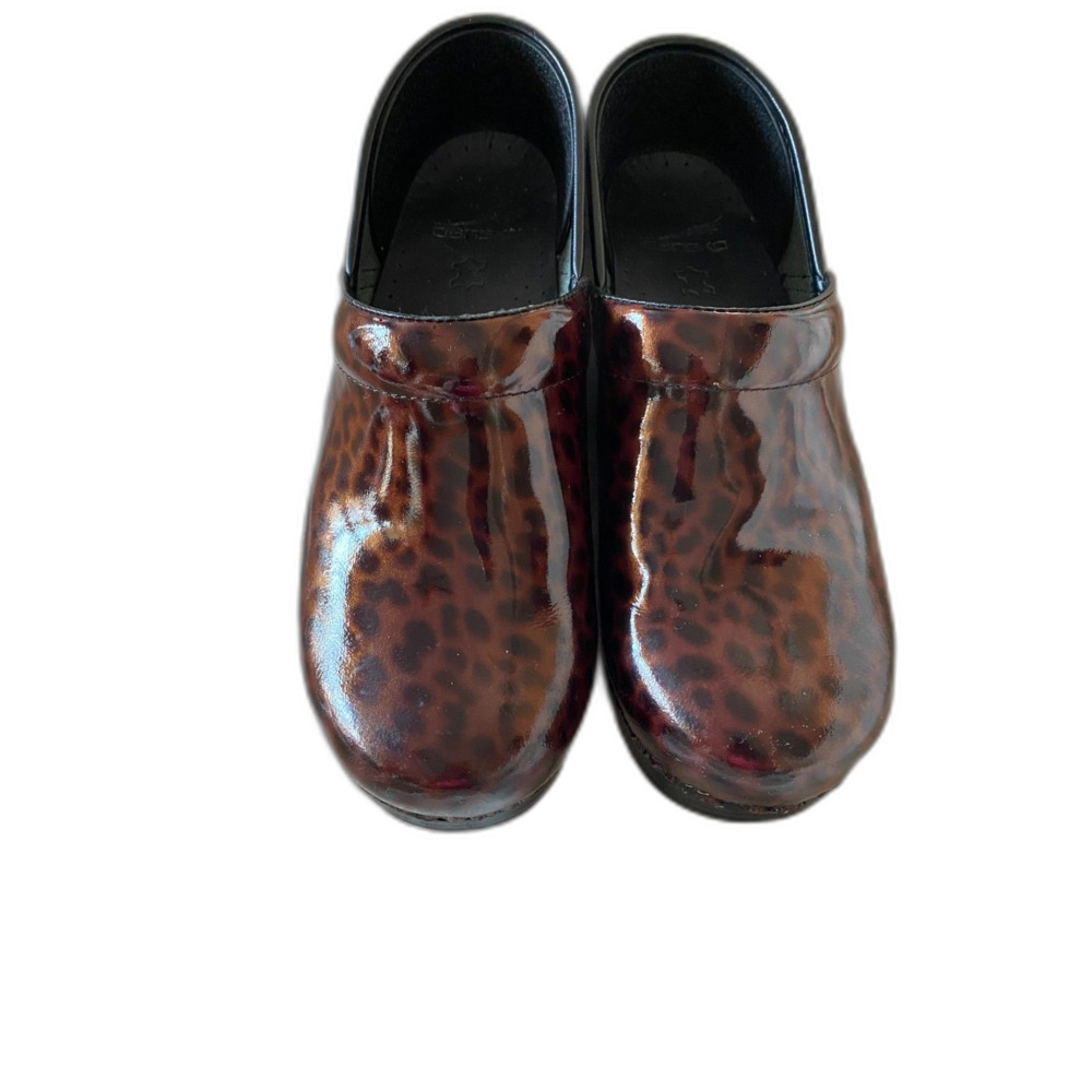 Dansko Professional Patent Animal Print Clogs - Size 39 - EUC!